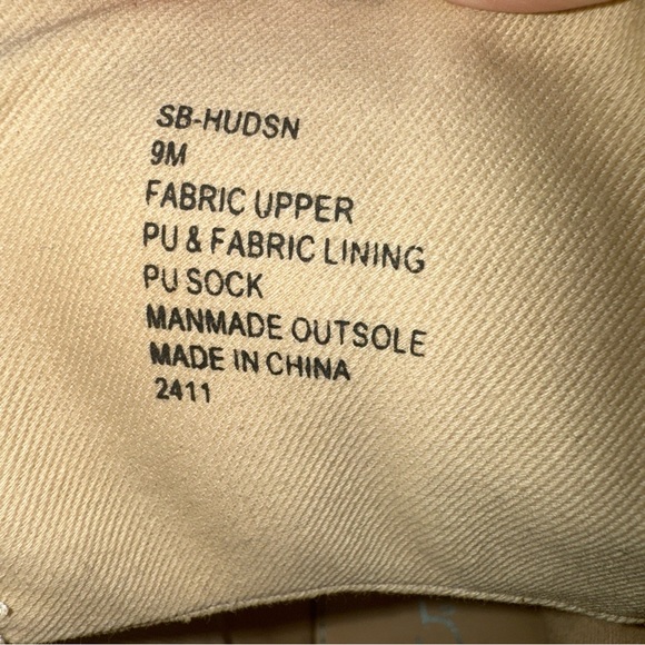 Betsey Johnson Glittering Skull Combat Boots SB-HUDSN size 9M - Picture 2 of 11